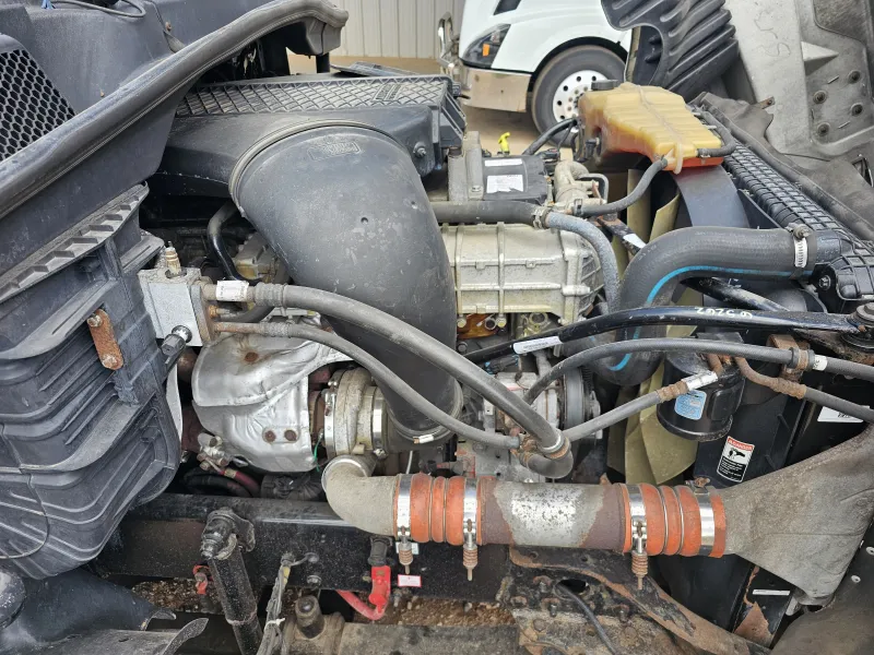 Freightliner Cascadia 14m3 Acorazado 2014 - Motor Detroit - 288,548 millas - foto 23 - en venta Chihuahua