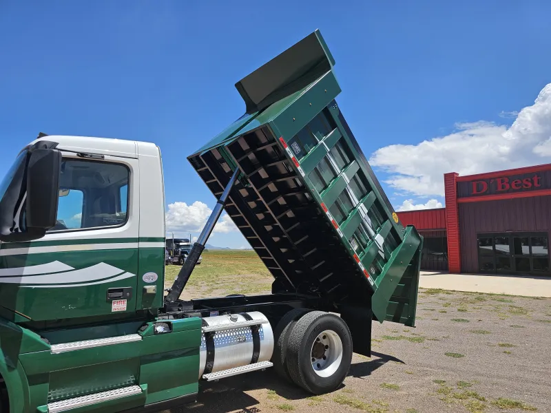 Volvo VNL 7m3 Acorazado Muelles 2016 - Motor Cummins - 784,340 millas - foto 9 - en venta Chihuahua