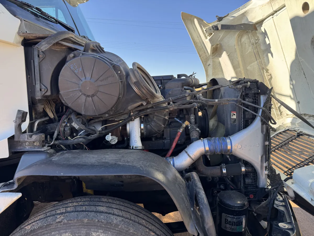 Freightliner Century Class 120 1997 - Motor Cummins - 1,051,795 millas - en venta Chihuahua