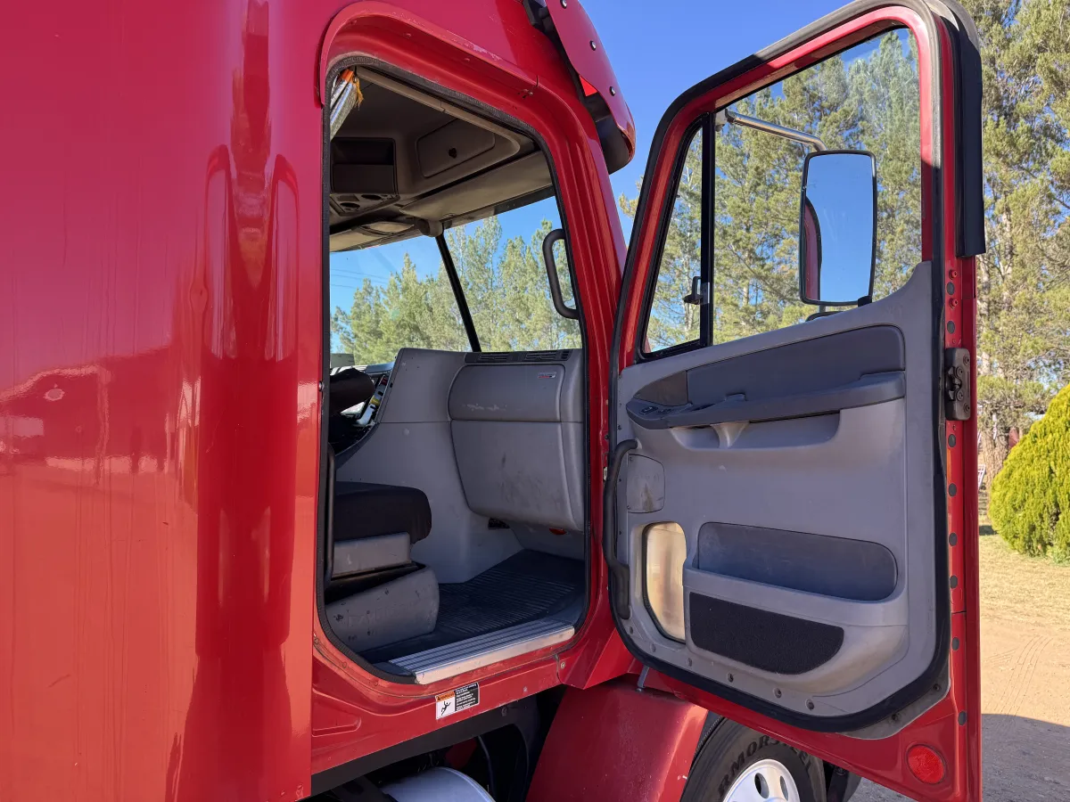 Freightliner Columbia 112 2004 - Motor Caterpillar - 964,055 millas - en venta Chihuahua