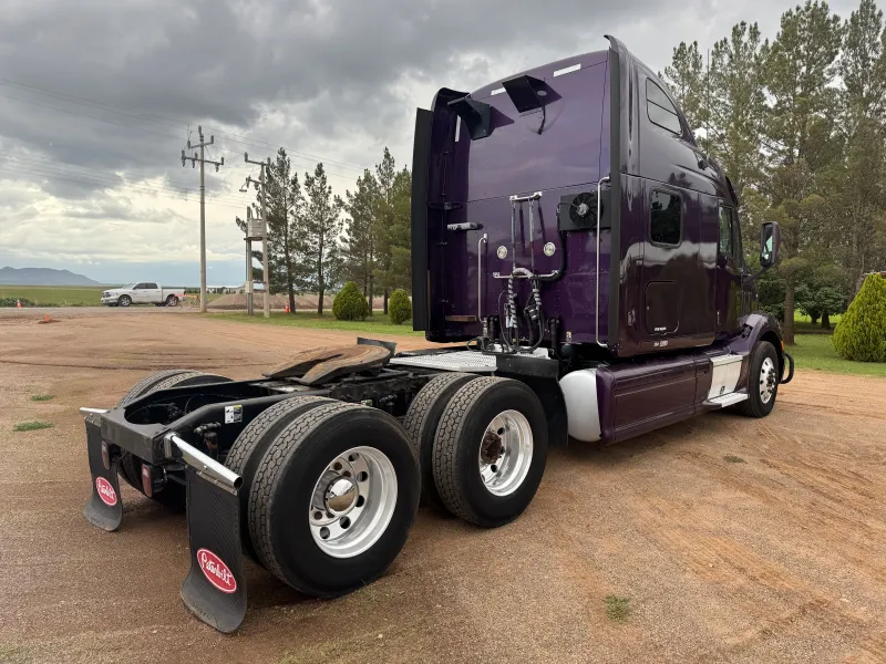 Peterbilt 587 2014 - Motor Paccar - 810,266 millas - foto 7 - en venta Chihuahua