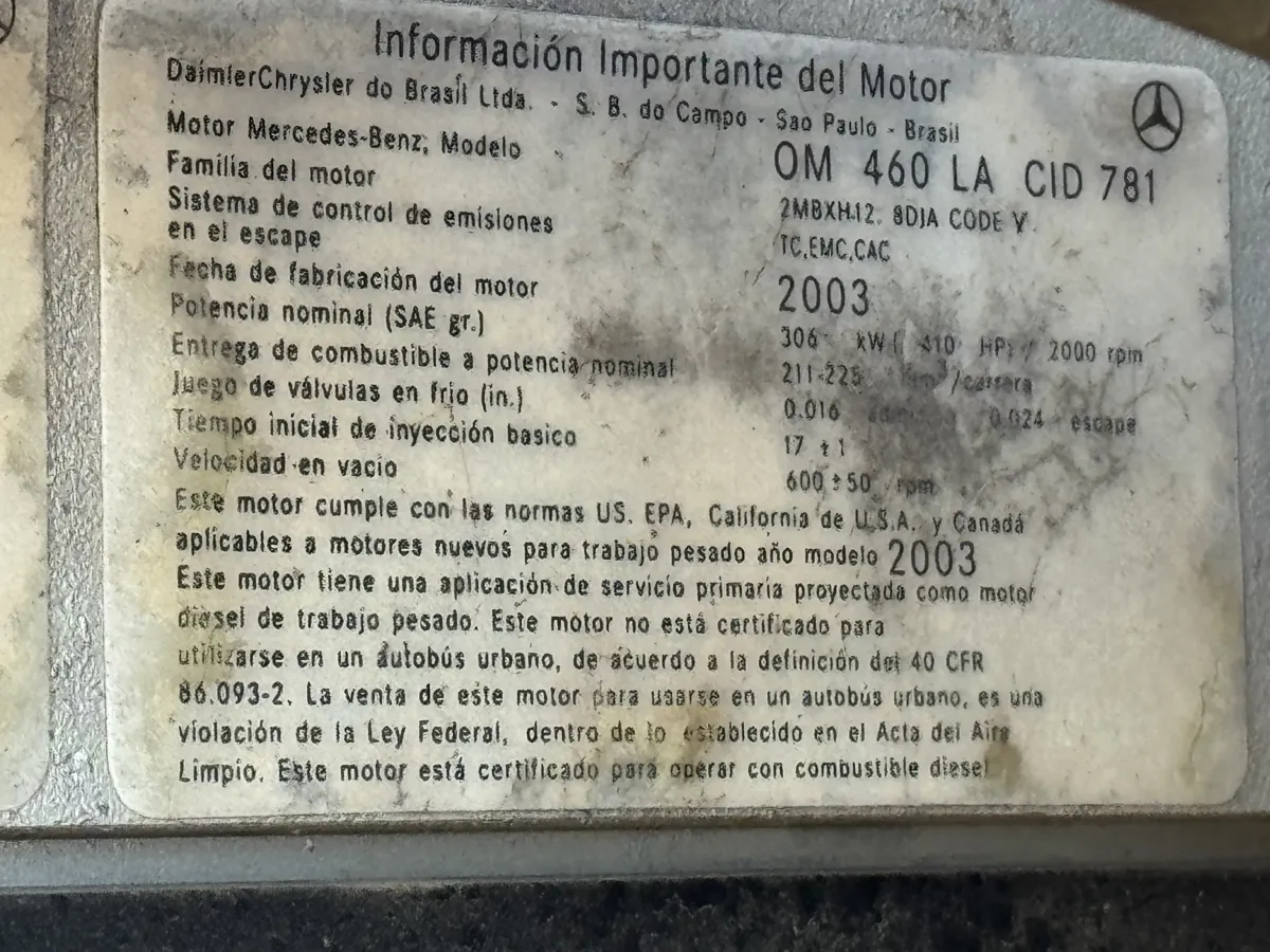 Freightliner Columbia 14 Metros - Acorazado 2004 - Motor Mercedes - 1,101,576 millas - en venta Chihuahua