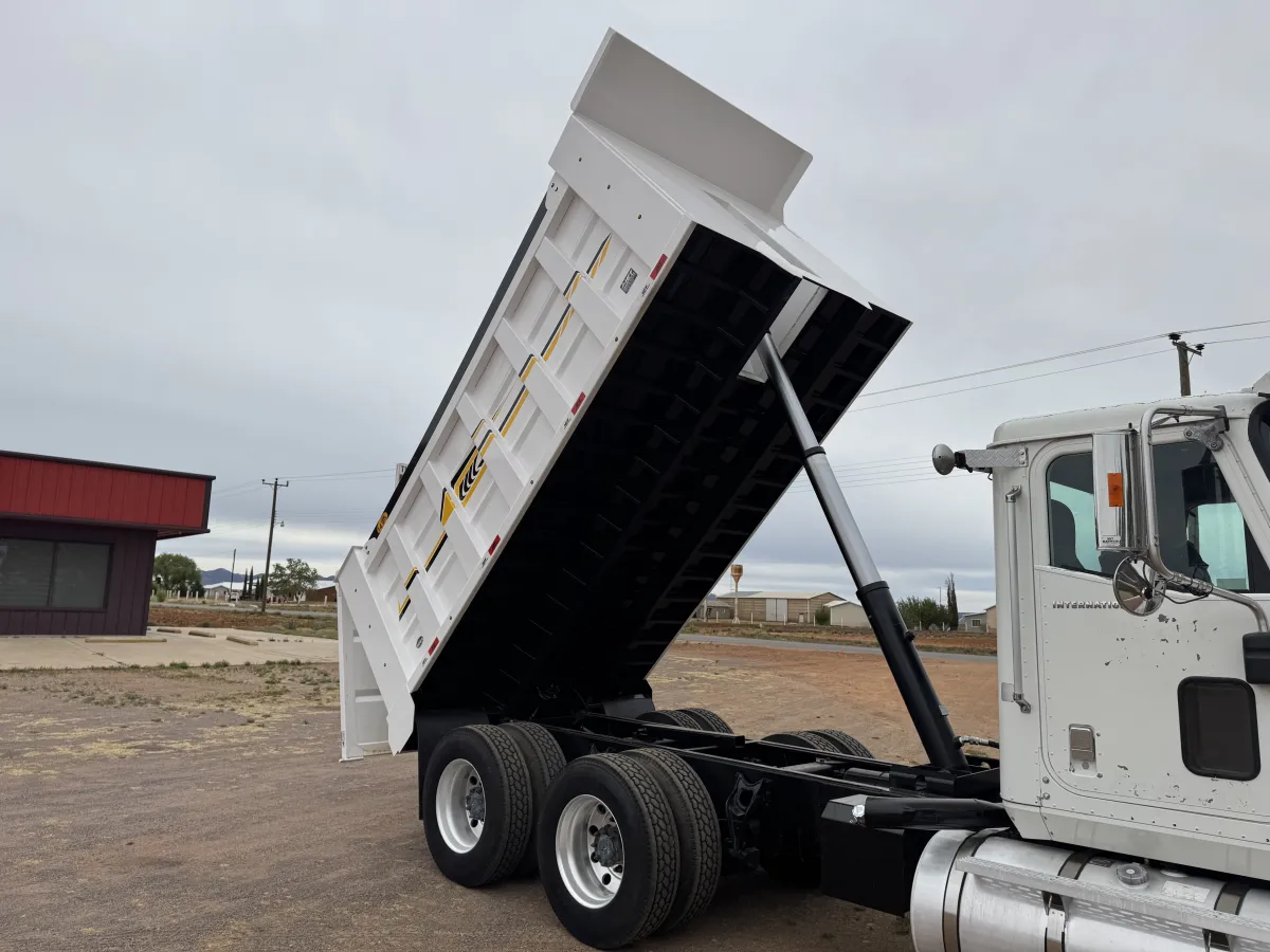 International 9400i 2002 - Motor Cummins - 853,738 millas - en venta Chihuahua