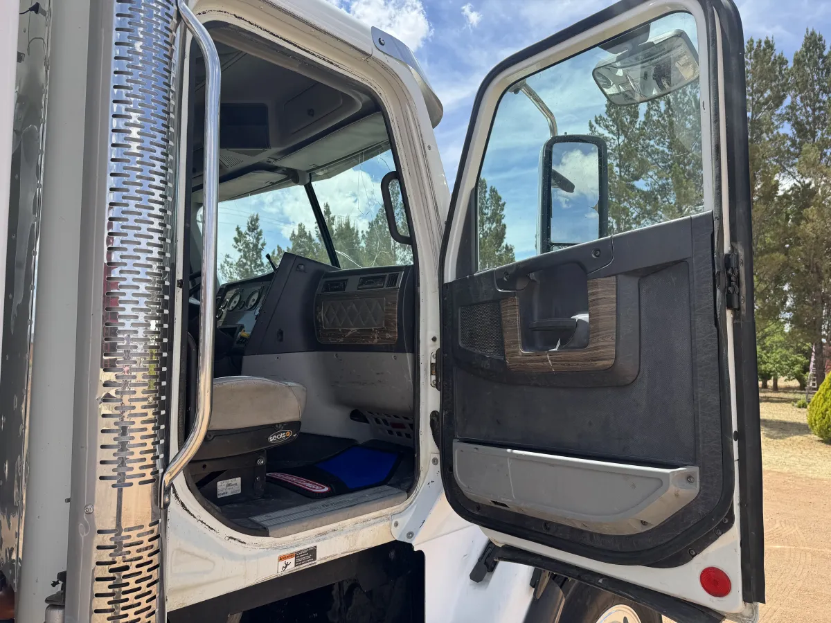 Freightliner 122SD Coronado 2016 - Motor Detroit - 387,513 millas - en venta Chihuahua