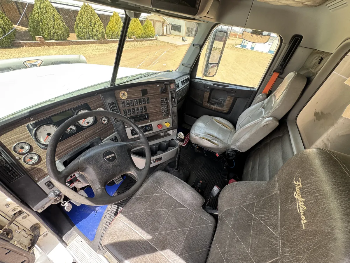 Freightliner 122SD Coronado 2016 - Motor Detroit - 387,513 millas - en venta Chihuahua