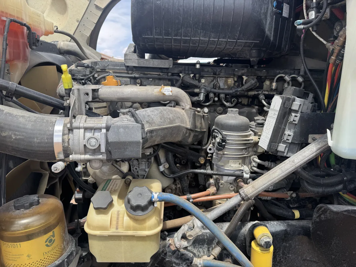 Freightliner 122SD Coronado 2016 - Motor Detroit - 387,513 millas - en venta Chihuahua