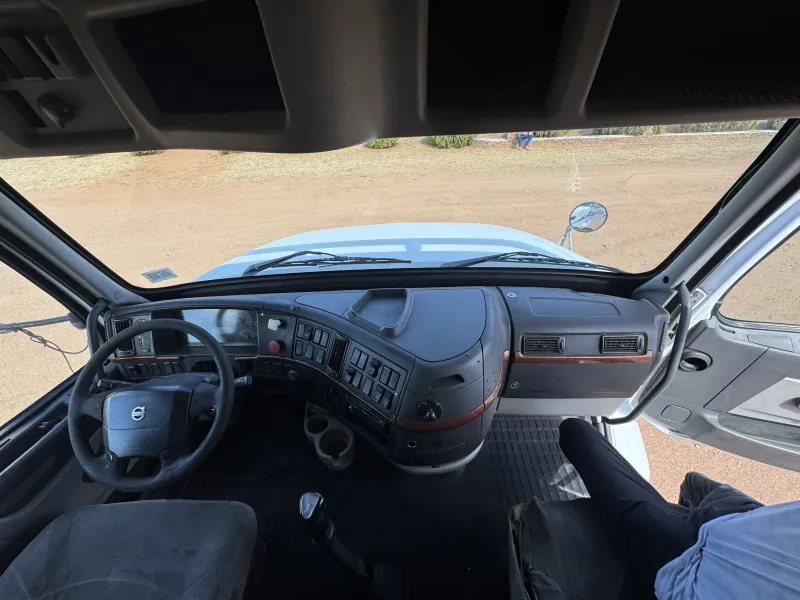 Volvo 14m3 Acorazado 2006 - Motor Volvo - 1,605,563 millas - foto 16 - en venta Chihuahua