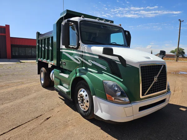 Volvo VNL 7m3 Acorazado Muelles 2016 tractocamión en venta Chihuahua México