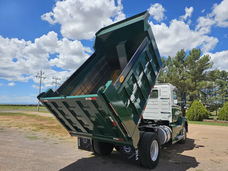 Volvo VNL 7m3 Acorazado Muelles 2013 - Motor Cummins - 640,309 millas - foto 11 - en venta Chihuahua